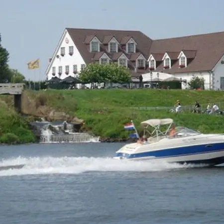 Ferme Knaapen Bed & Breakfast 3*